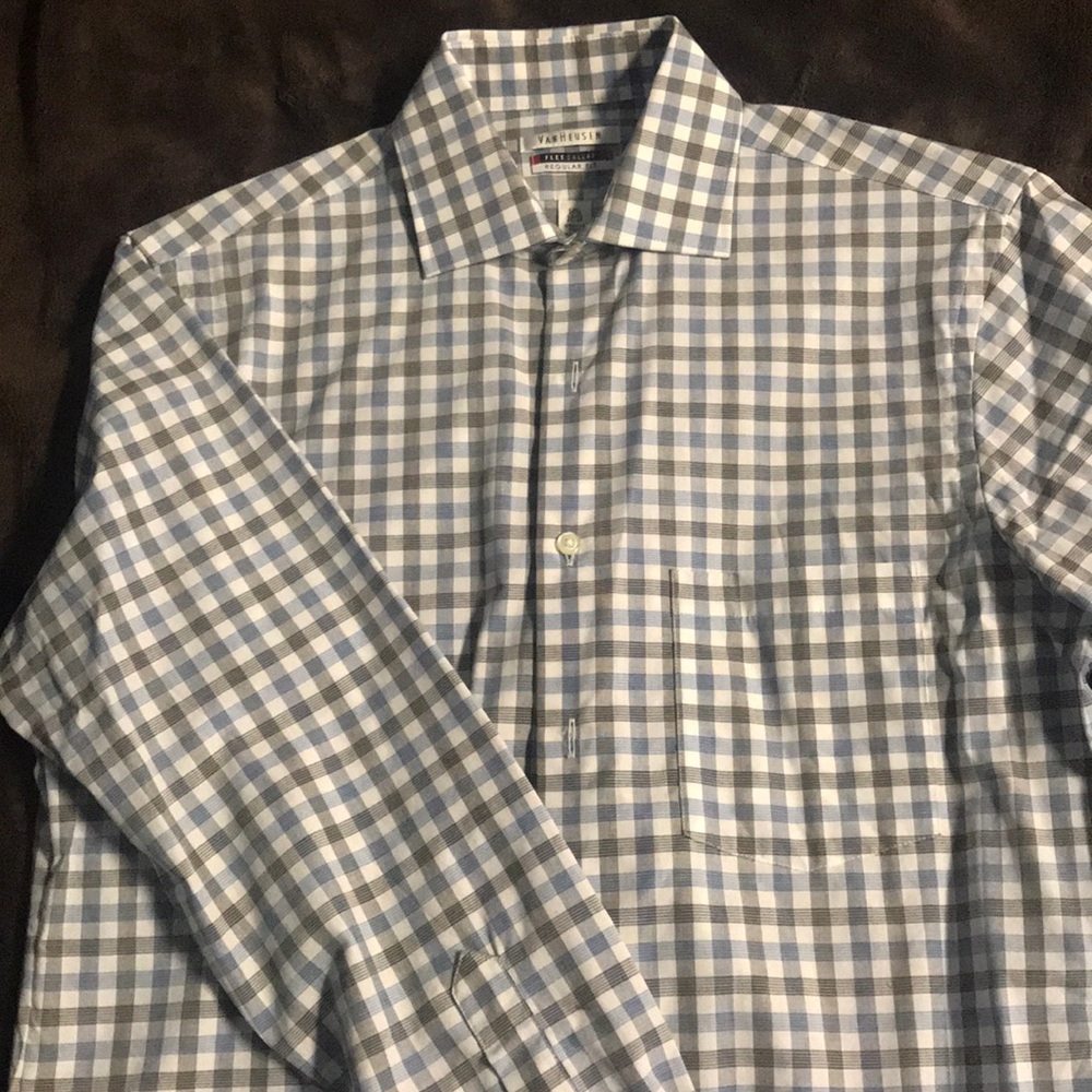 Van Heusen Grey/Blue Plaid Button Down Shirt